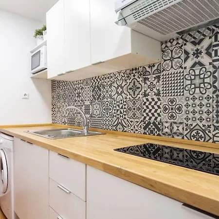 Calido Apartamento. Tenerife. Wifi. Apartment *